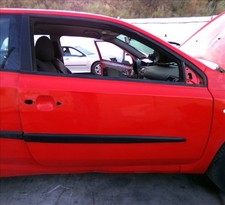 porta anteriore destra per