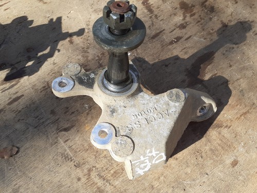 Fusee axe roue avant - axe,
