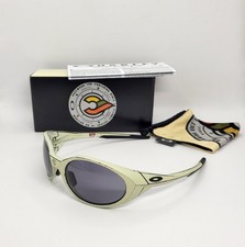 Nuova OAKLEY EYEJACKET REDUX