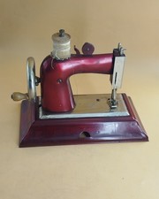 Macchina da cucire giocattolo