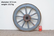 Vecchio carrello in legno