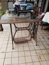 Antica   Macchina da Cucire