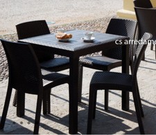 TAVOLO + 4 SEDIE DA ESTERNO