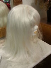 Parrucca capelli pari sulle spalle biondo platino teatro cinema 