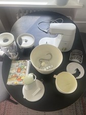 Robot da cucina Braun KM32 usato con molti accessori 