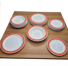 set da 19 pezzi di Piatti in
