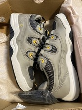 New in Box Es Skateboarding