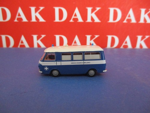 Modellino ambulanza fiat - 1/87,