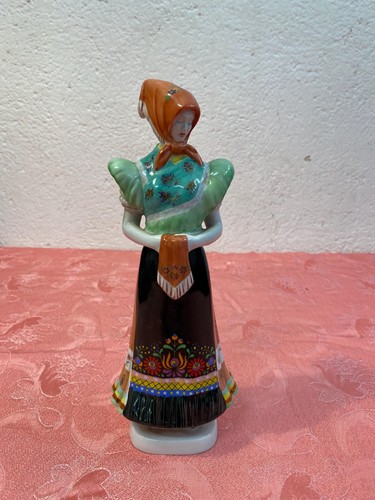 Statuetta porcellana - statuetta, in