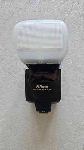 Nikon 700 speedlight - sb-700,