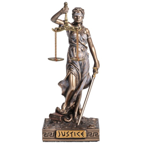 Statua veronese themis dea - themis,