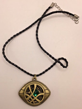 Collana con ciondolo pietra