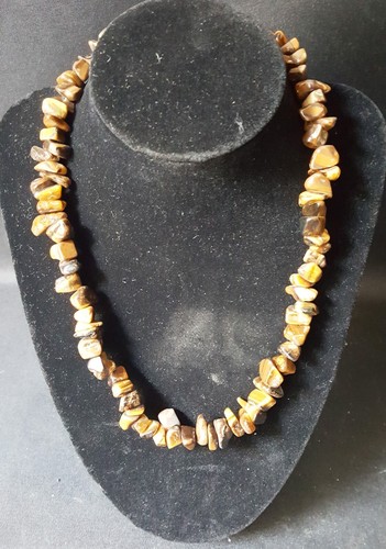Collana pietre inregolari