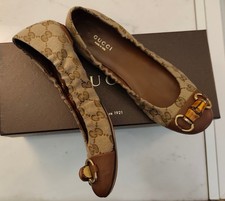 GUCCI SCARPE Ballerine tessuto GG e pelle cognac con morsetto bambù