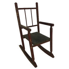 Sedia a dondolo bambola in