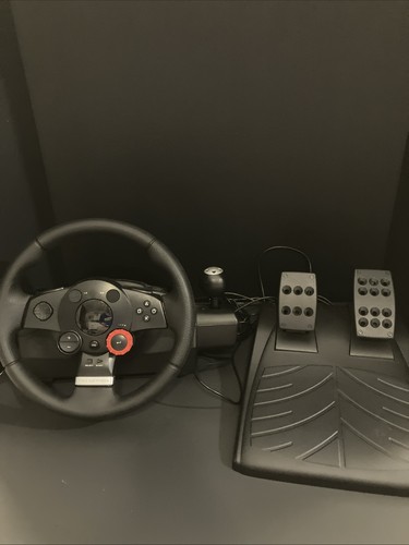 Logitech driving force - logitech,
