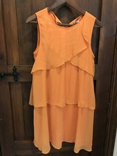 Abito nuovo arancione
