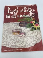 I lavori femminili di mani di