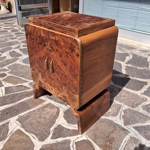 Mobiletto piccola credenza bar