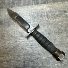 Coltello Sopravvivenza Combattimento Pilota Vintage Camillus NY Vietnam o Seconda Guerra Mondiale Lama Seghettata 5"