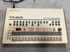 Roland TR-909 Rhythm Composer