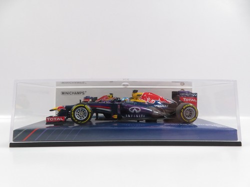 Minichamps 410130001 - 1:43,