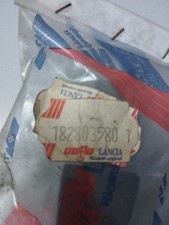 MANIGLIA NERA RIBALTA SEDILE