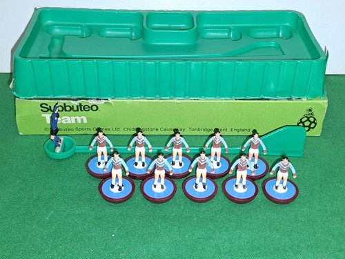 Subbuteo zombie leggero 209 - zombie,