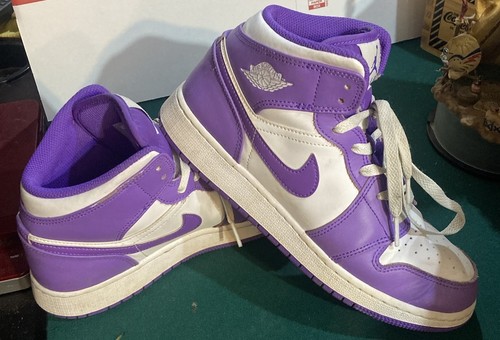 Air jordan viola - 1,