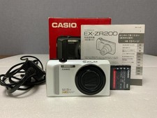 Casio Exilim EX-ZR200
