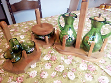 Bellissimo set Oliera Acetiera in vetro verde e legno di ulivo, decorati a mano!
