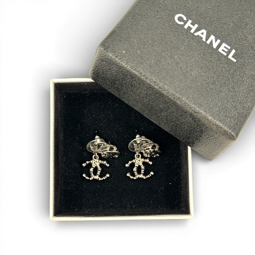 Auth chanel coco charm - chanel,