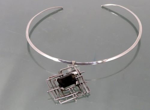 Collana ciondolo pneumatico