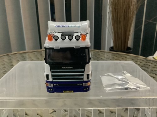 Corgi model norfolk - 1:50,