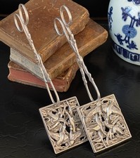 Set due grandi antiche pinze