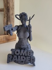  Lara Croft - Tomb Raider