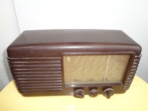 Vecchia radio valvole - a,