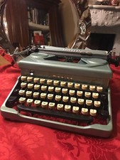 Macchina Da Scrivere Vintage Everest Mod 90