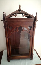 Antica teca vetrinetta Neogotica in legno pregiato filettato  XIX sec stupenda