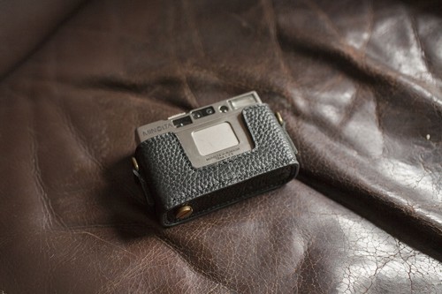Custodia mezza fotocamera - , in