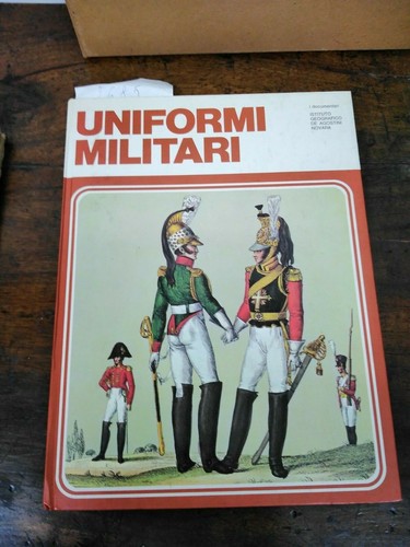 Uniformi militari a - uniformi,