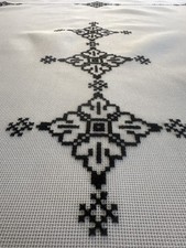 tovaglia ricamata a mano