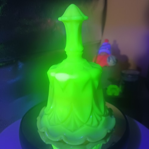 Amtique fenton whitton - whitton, uranio