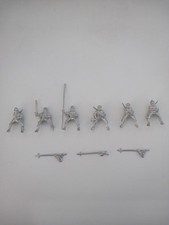 6 Mounted Squires with command