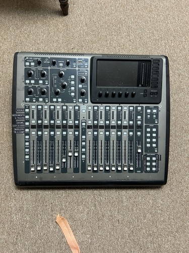 Mixer digitale compatto