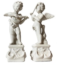 Antiche statuine in porcellana