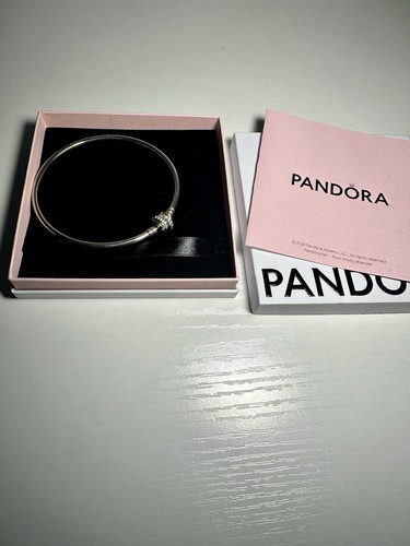 New pandora moments - new,