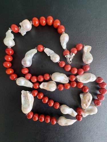Collana lunga corallo - corallo, bambù