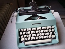 MACCHINA DA SCRIVERE OLYMPIA