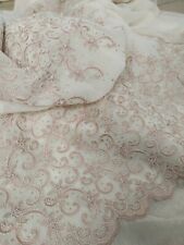 Tende a metro balze ricamate